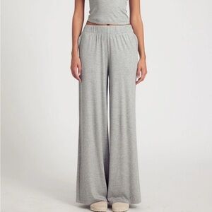 Elegant Gray Wide-Leg Women's Pants
